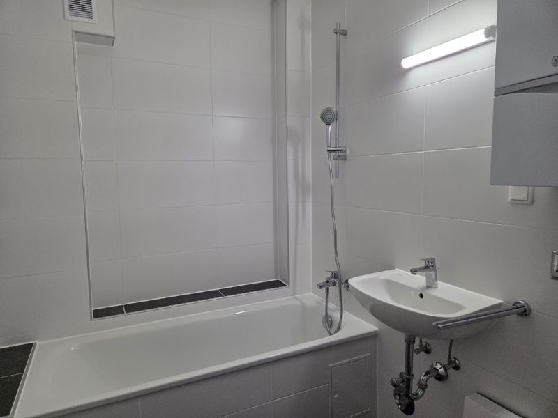 nähe Luitpoldhain/Dutzendteich + mit Dusche und Badewanne
